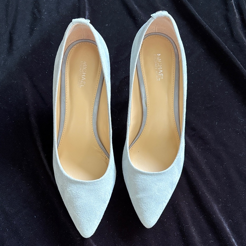 Michael Kors Women's Elegant Cream Heels